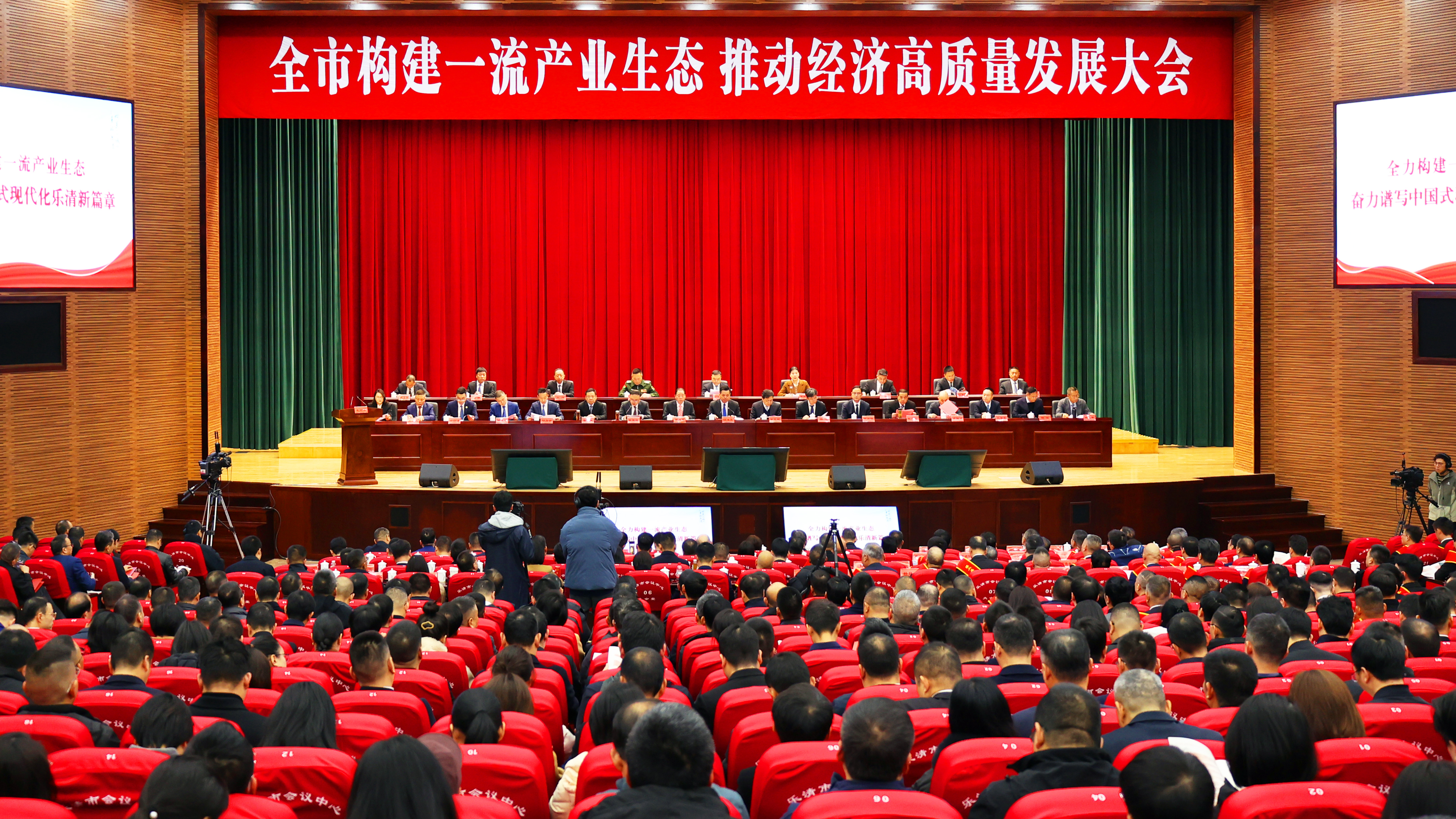 开门捷报！凯发天生一触即发获多项“热辣滚烫”大奖